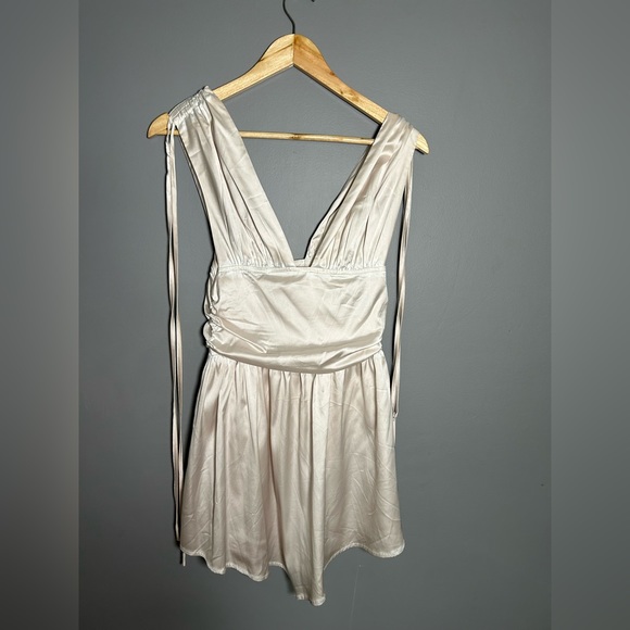Silky cream/off white mini dress. - Picture 1 of 3